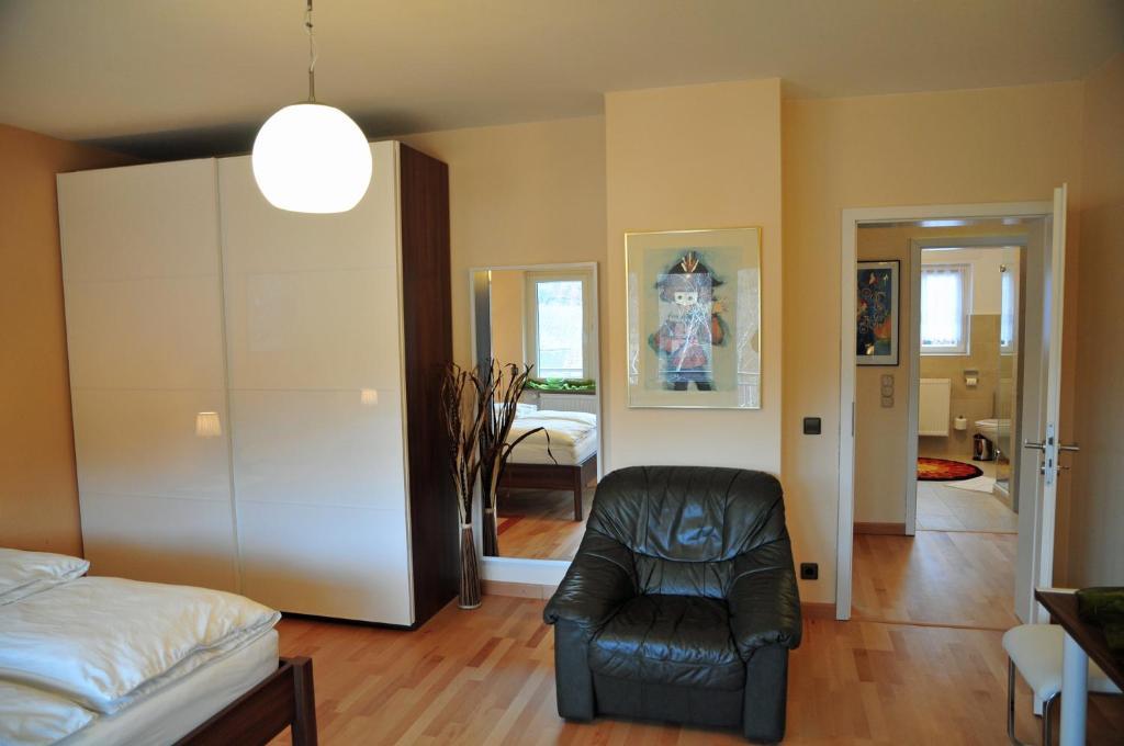 Ferienwohnung Noviomagus نيوماغين-دهرون الغرفة الصورة